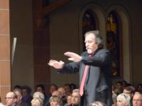 Dirigent Werner Erhart beim Weihnachtskonzert des Musikvereins Ihringen 2016